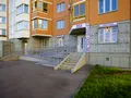 Мкр. «Прибрежный» (Красногорск). На первых этажах расположены коммерческие помещения. Фото от 13.09.2016 г.
