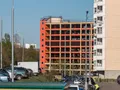 Многоуровневый паркинг рядом с жилым комплексом. Фото от 05.05.2015 г.