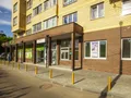 ЖК «Спутник» (Мытищи). На первых этажах расположены коммерческие помещения. Фото от 23.06.2016 г.