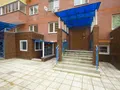 ЖК «Жемчужина Виктории». Вход в подъезд. Фото от 14.06.2017 г.