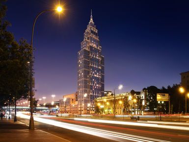 Alcon Tower (Алкон Тауэр)