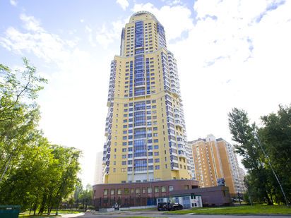 ЖК на ул. Дыбенко, корп. 1, вл. 38. Фото от 09.07.2016 г. ЖК на ул. Дыбенко, корп. 1, вл. 38 (ЖК Корона Севера)|Новострой-М