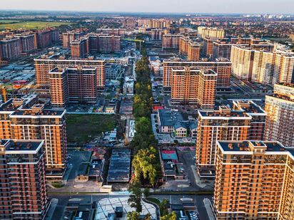 Центр притяжения микрорайона — бульвар, протяжённостью 1,6 км с зонами отдыха и развлечений. МКР «Самолет»|Новострой-М