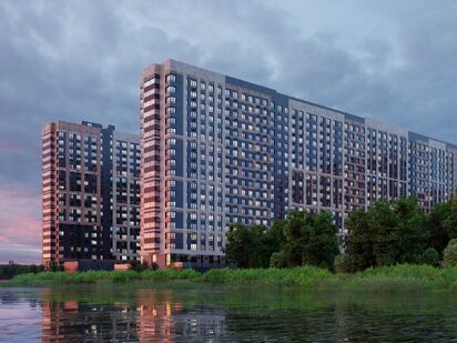 Окна домов выходят на реку и благоустроенную набережную. ЖК «Гранд Комфорт»|Новострой-М