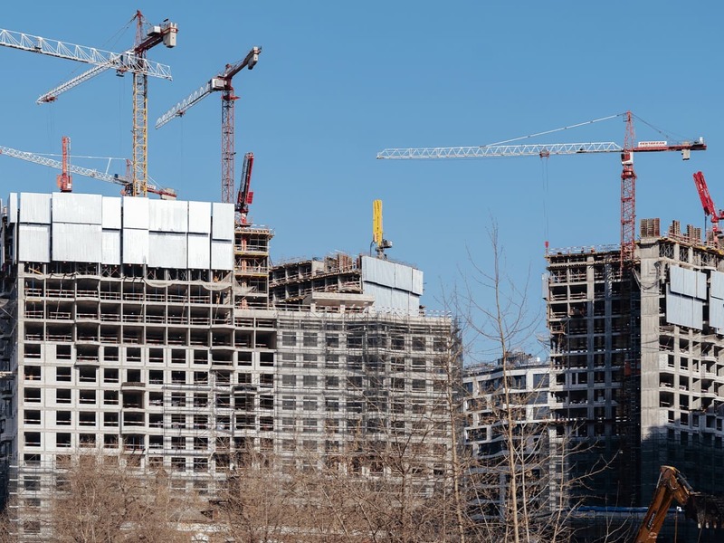 Март 2026