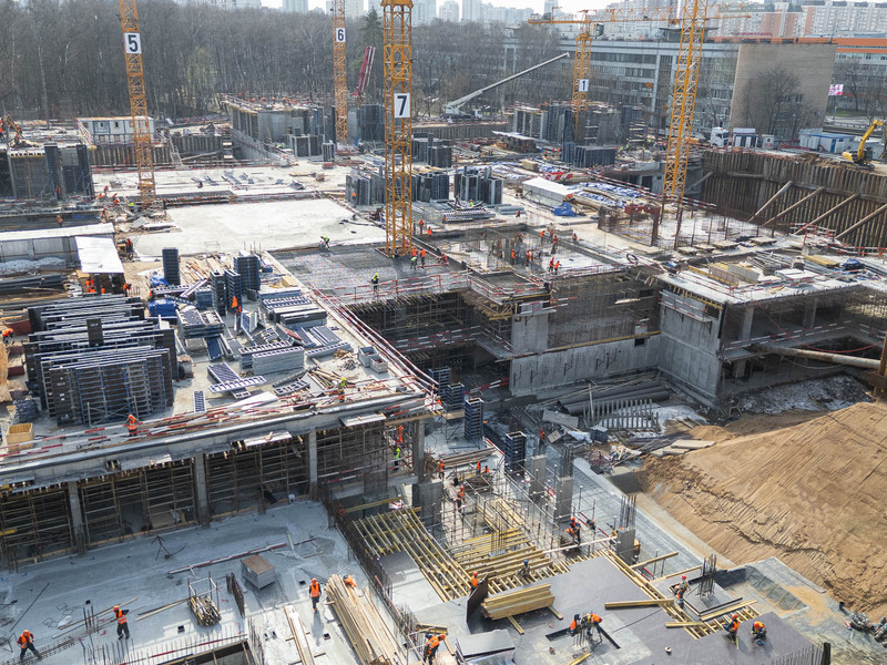 Апрель 2026