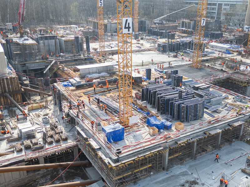 Апрель 2026
