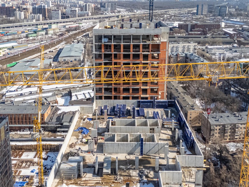 Март 2026