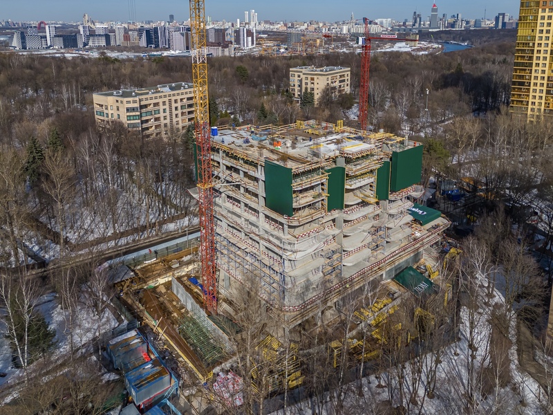 Март 2026