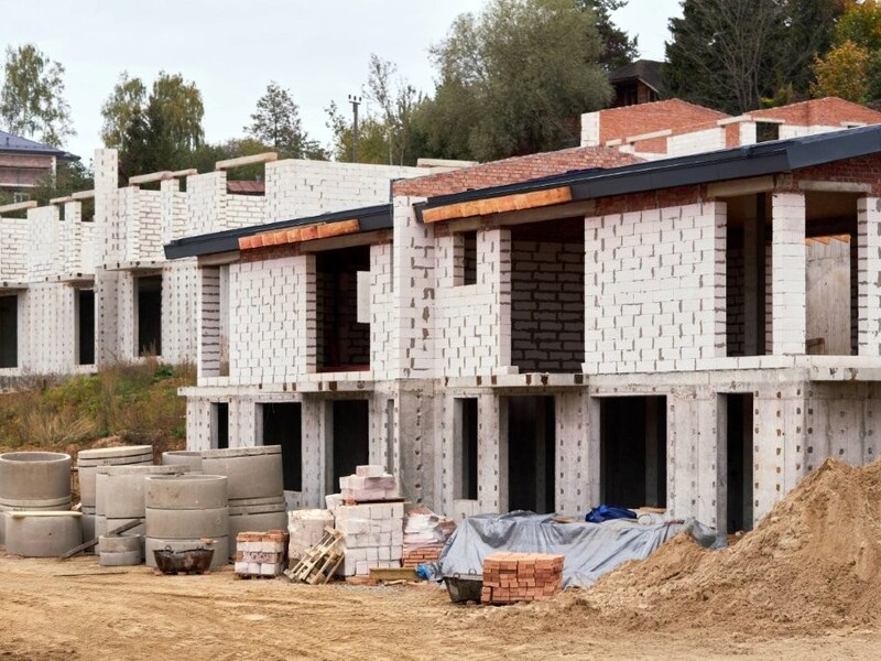 Сентябрь 2025