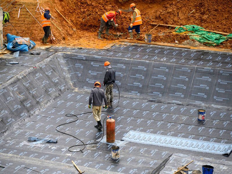 Сентябрь 2025