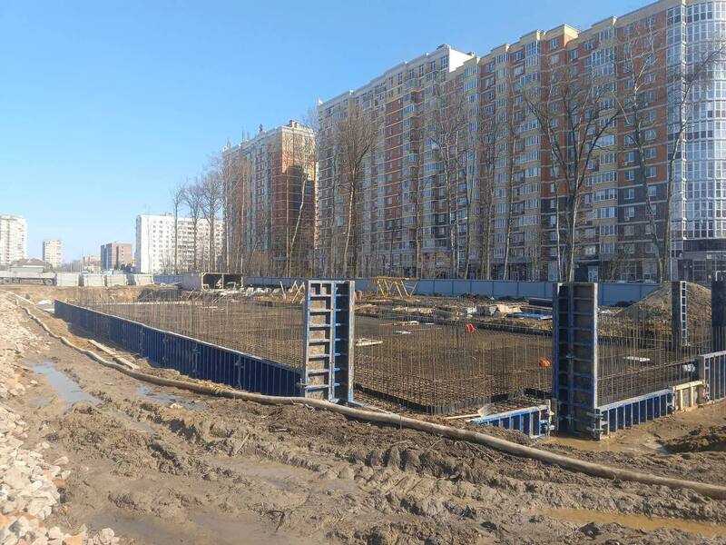 Март 2026