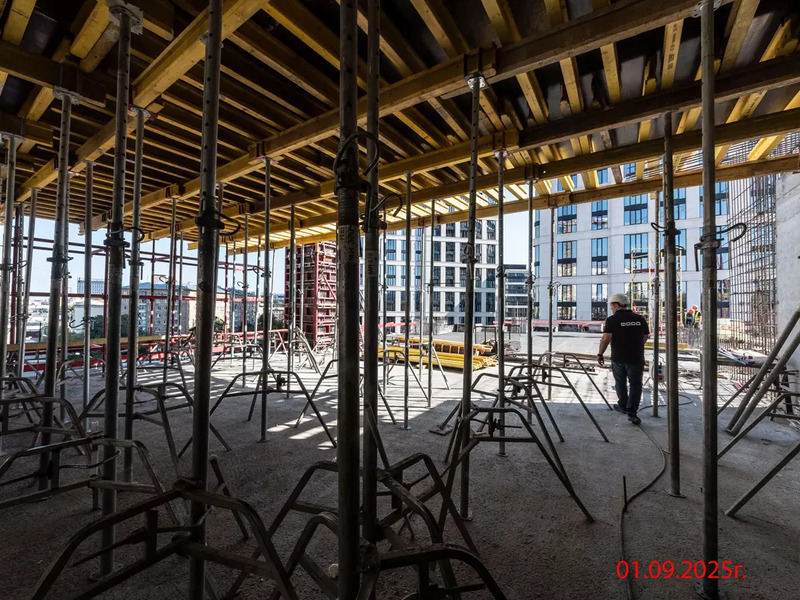 Сентябрь 2025